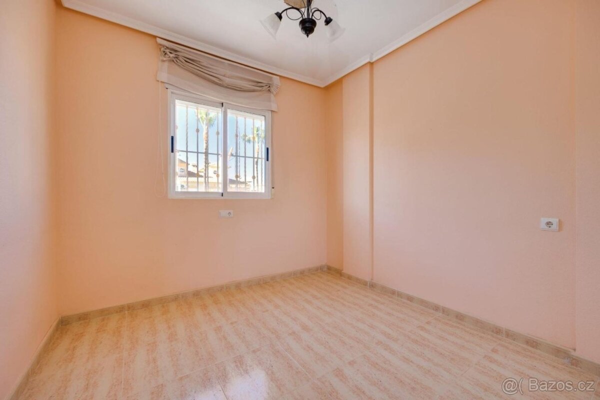 ŠPANĚLSKO, Orihuela Costa, dům, 3 ložnice - 13
