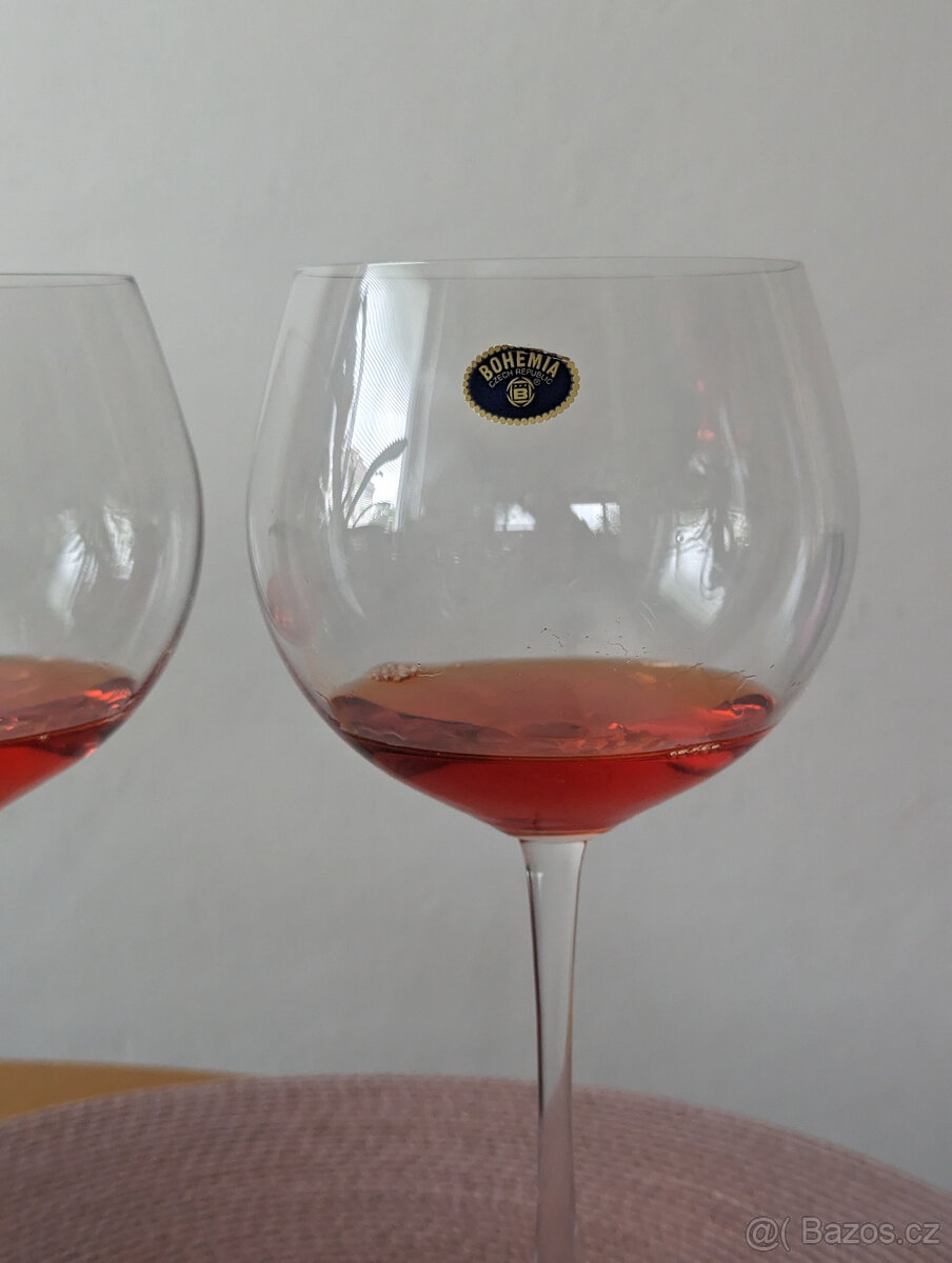 Vinné skleničky (Velké) s krabici (Bílý satenový vnitřek) - 13