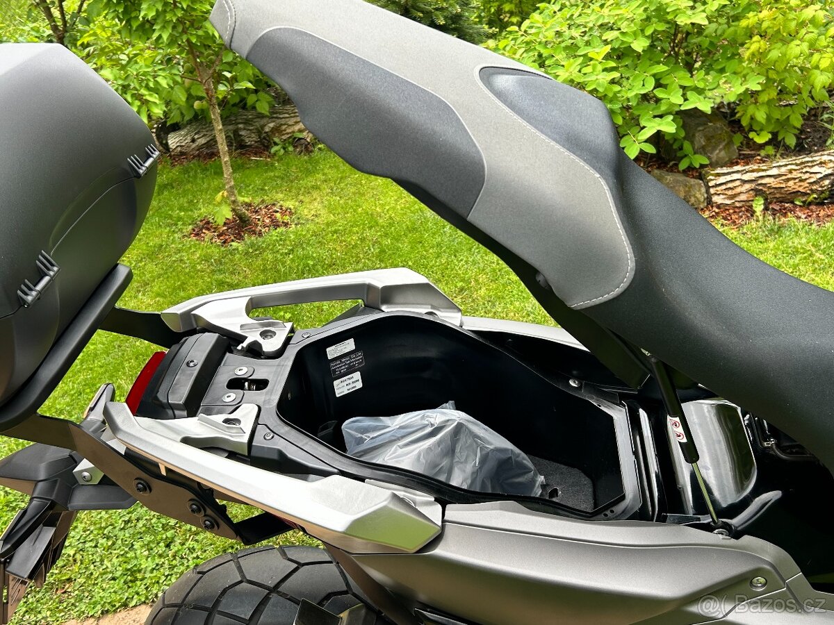 Honda X-ADV 750 - 13