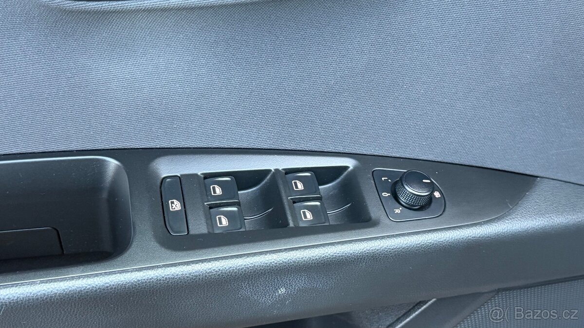 Seat Leon 1.2TSi Style, Led světla, serviska - 13