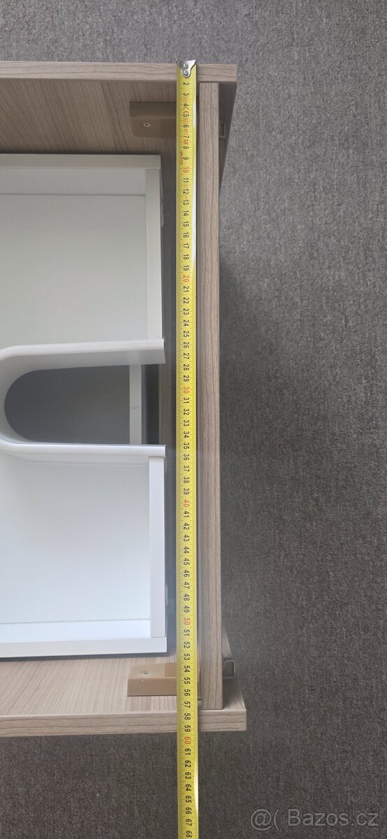 Umyvadlová skříňka - 13