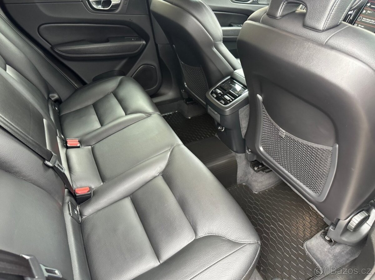 Prodáme Volvo XC60 D4 140Kw AWD - 13
