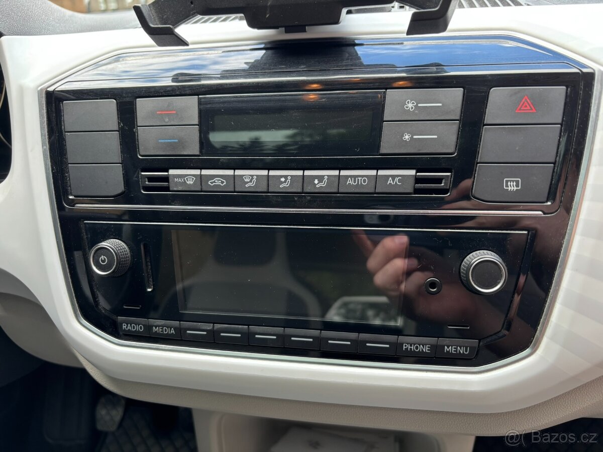 Volkswagen up limitovaná edice Beats - 13