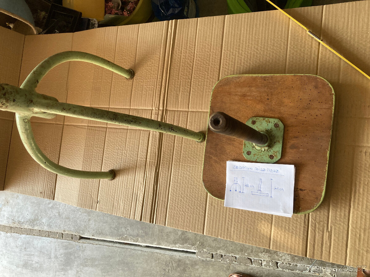 Sedátko staré otočné klavírovka za 500 - 13