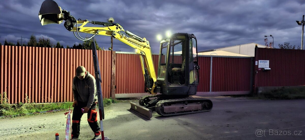 Yanmar Vio 25-4 - 13