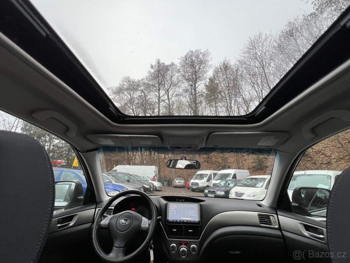 Subaru Forester 2.0i 110kW 4x4 automat klima tempomat 164tkm - 13