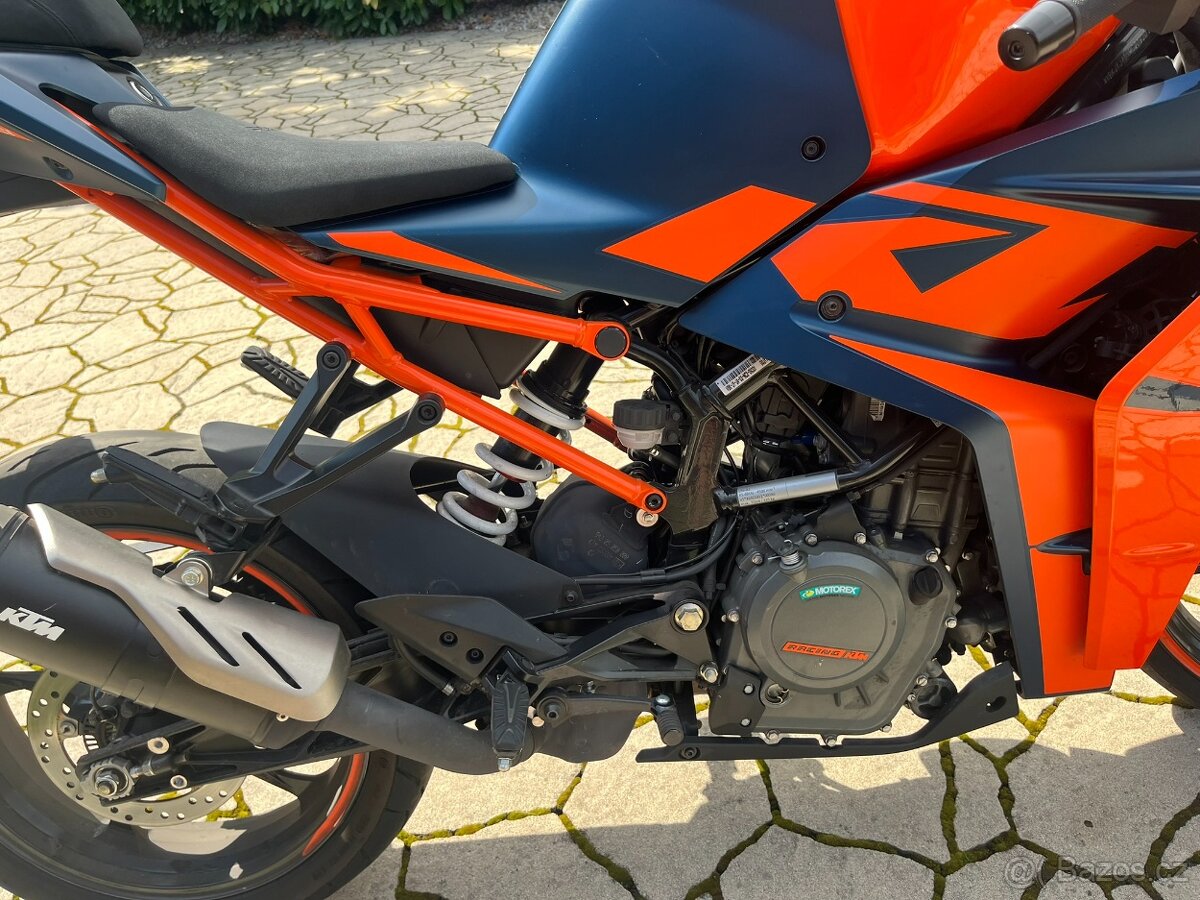 KTM RC 390 (2022) 1. majitel, koupena nová v ČR, odpočet DPH - 13