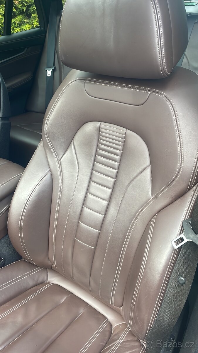 Prodám BMW X5 4,0D 2018 plná výbava - 13