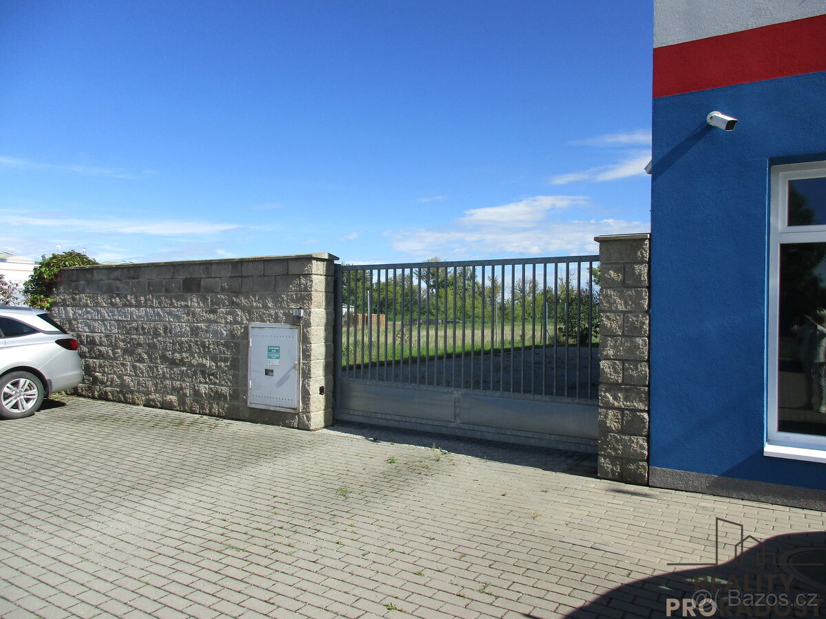 Pronájem nebytových prostor ve Veselí nad Moravou - 13