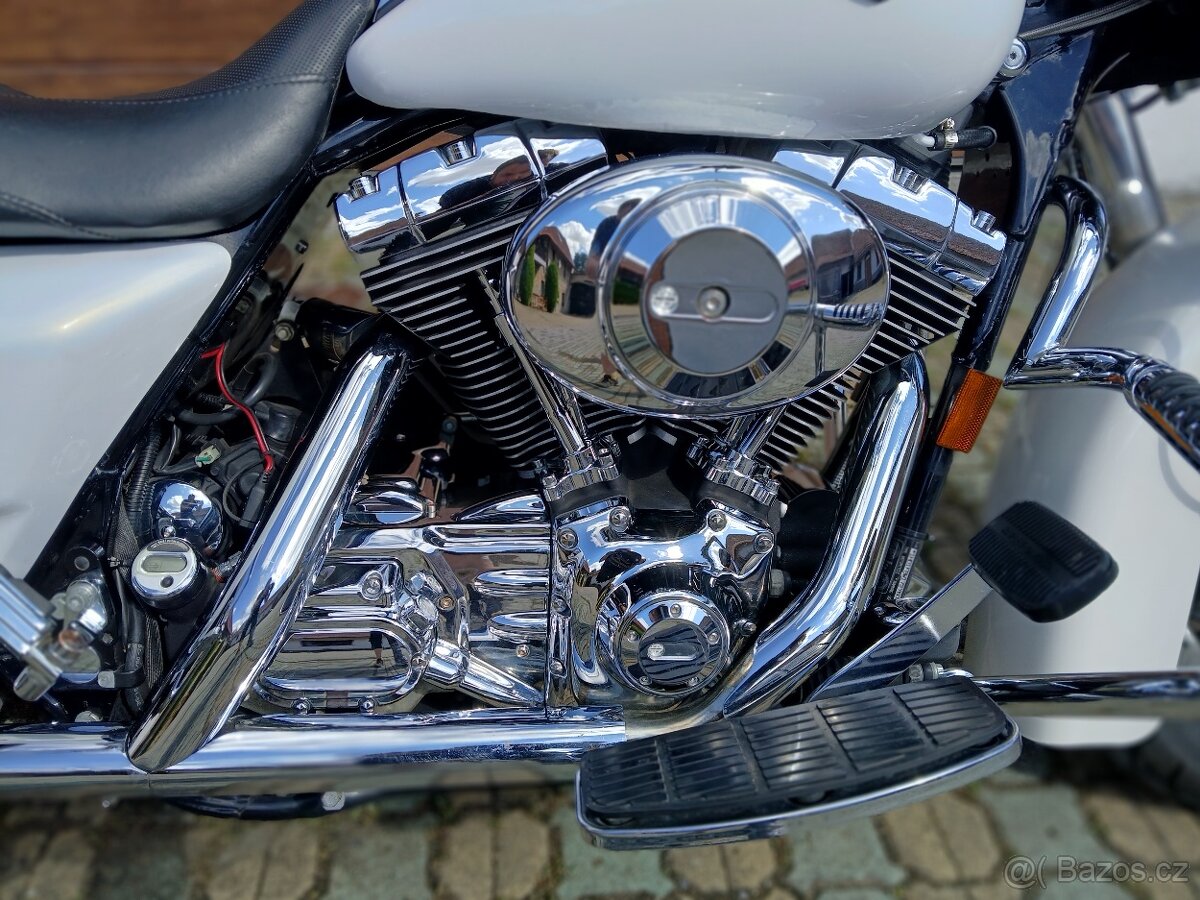 Harley-Davidson FLHR Road King 88 - 13