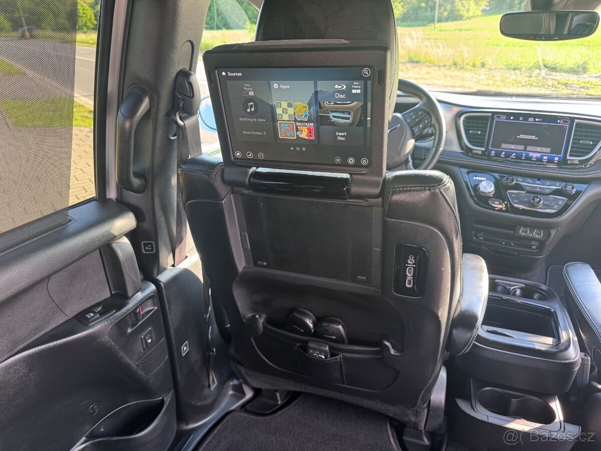 Chrysler Pacifica 3,6 RU Limited DVD Čočka 2021 DPH - 13