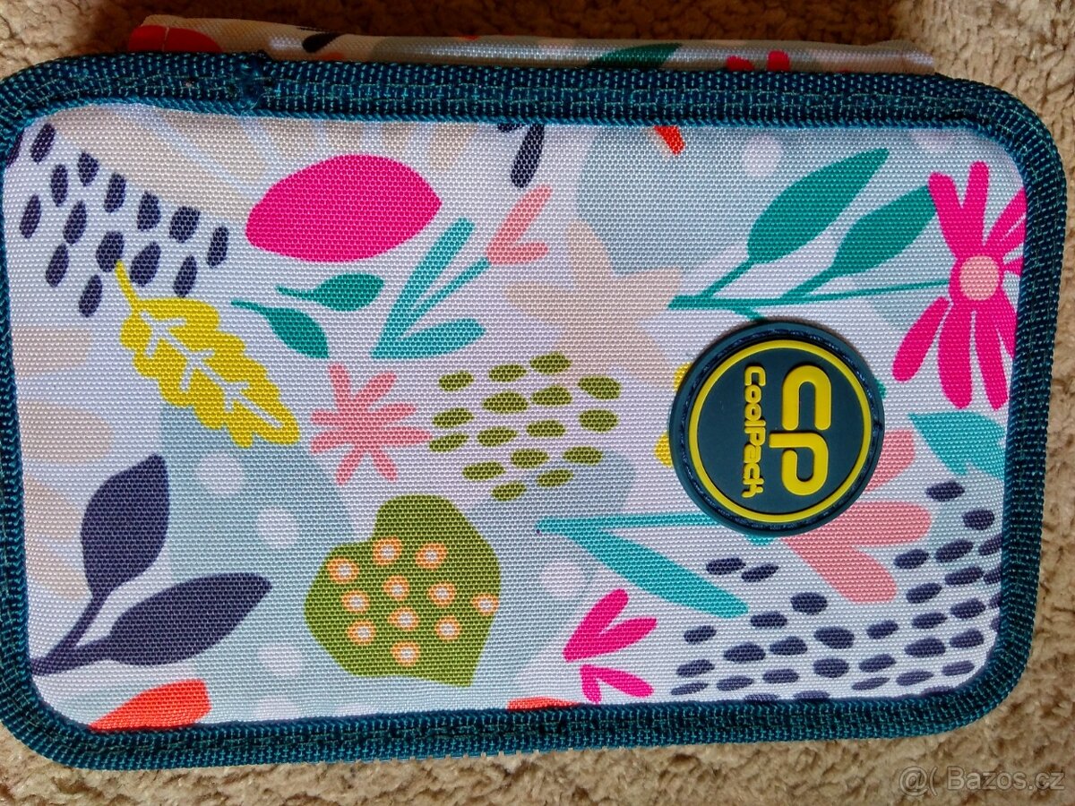 třípatrový školní penál CoolPack - 13