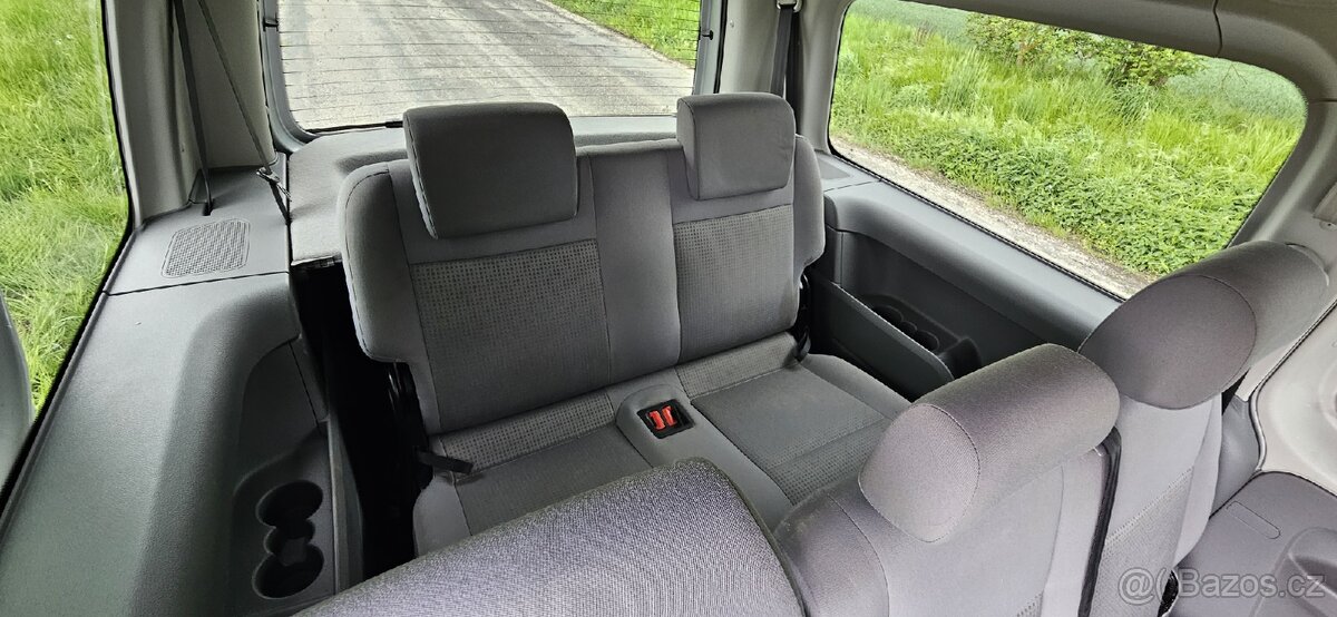 VW Caddy Maxi Style 1,9 TDI 77 kw - 13