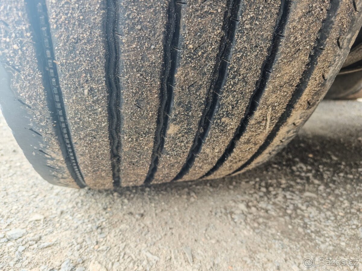 PLACHTOVÝ NÁVĚS SCHWARZMULLER SPA 3/E LOWDECK - 13