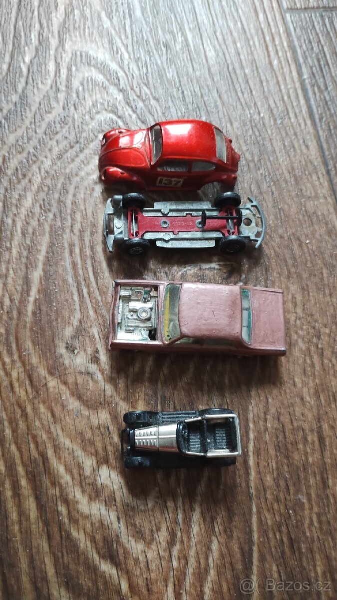 Autíčka angličáci a z kinder vajíčka - 13