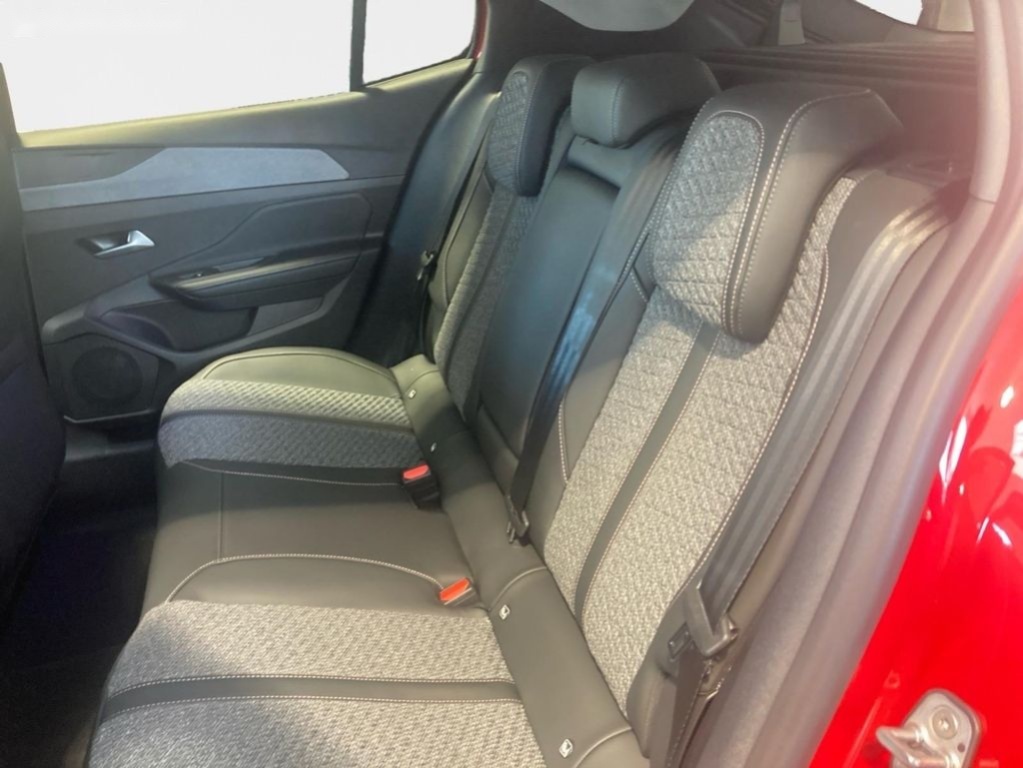 Peugeot 408,ALLURE Hybrid 145 e-DCS6 - 13