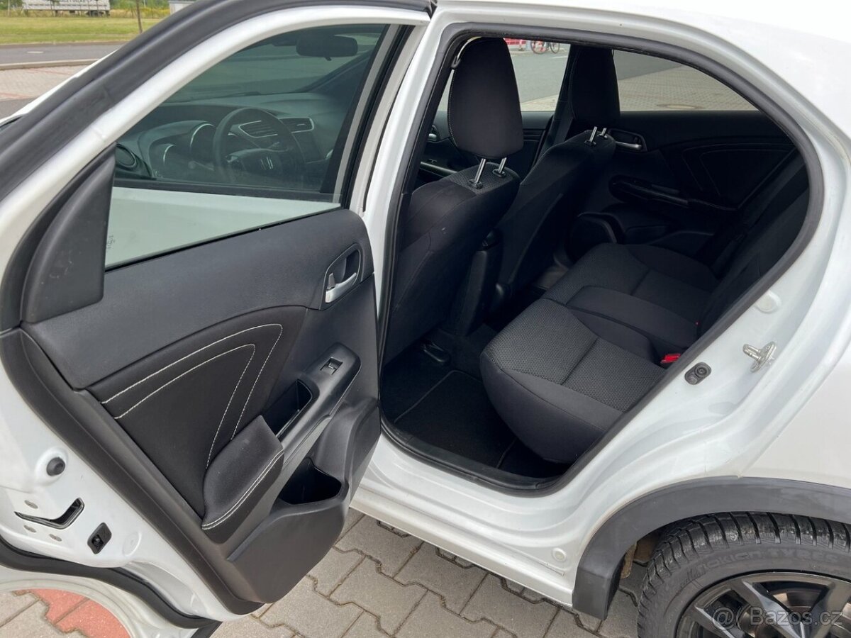 Honda Civic IX facelift 1.8 i-VTEC 104kw koup. ČR - 13