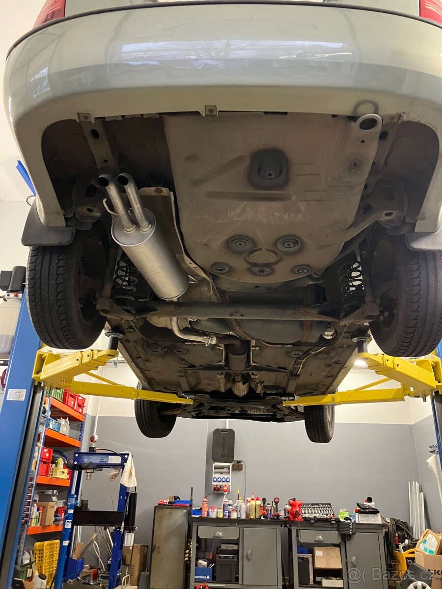 Škoda octavia 1,6 benzin - 13