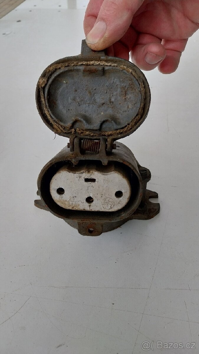 Stropní svítidlo, zásuvka 25A, 380V, zásuvka 16A,380V - 13