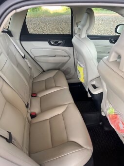 Volvo XC60 T6 AWD Tutbo+kompresor - 13