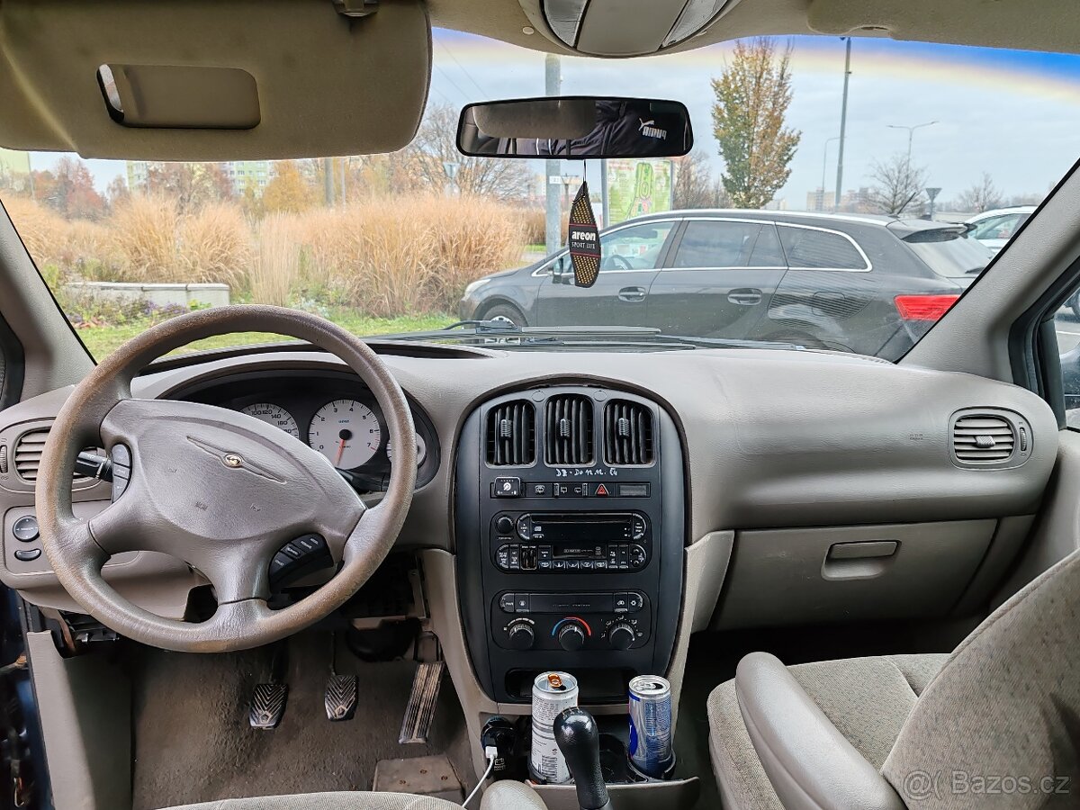 Chrysler Voyager 2.4i LPG 7 míst - 13