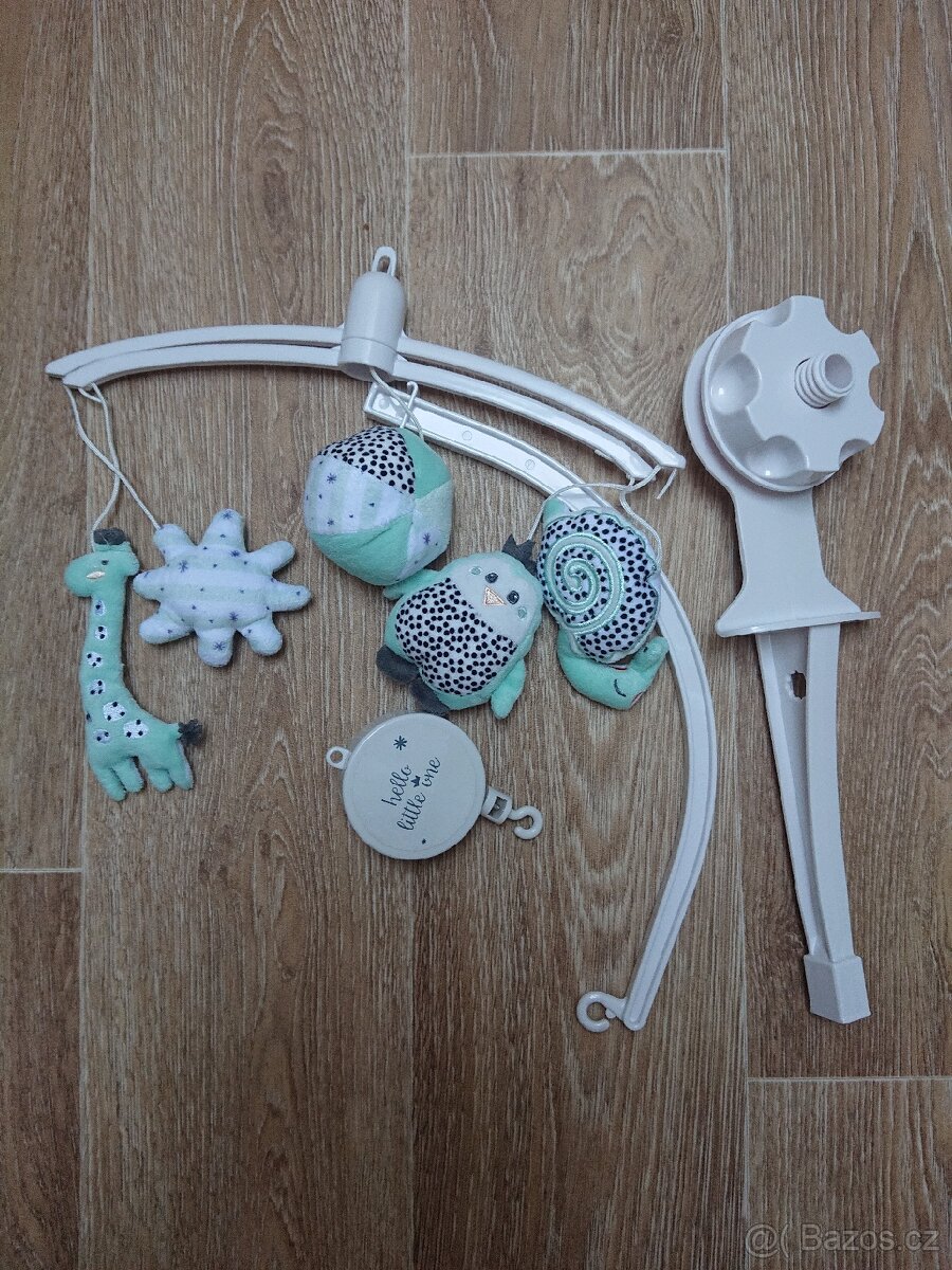 Sada pro miminko - mantinely, koš, deka, hnízdo, kolotoč - 13