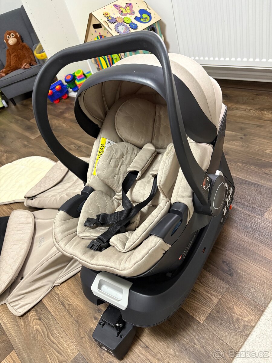 Kočárek egg 2, 9v1 - 13