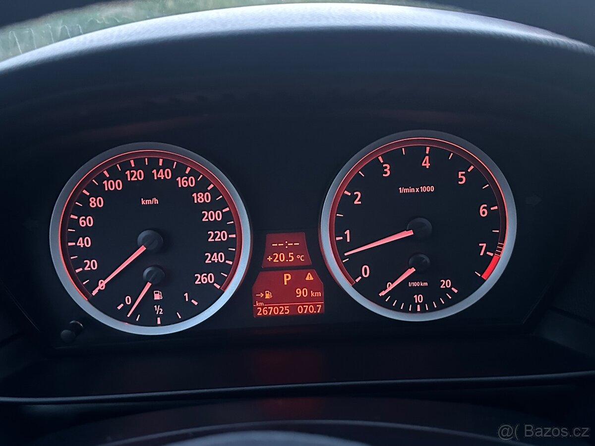 BMW E61 525i - 13
