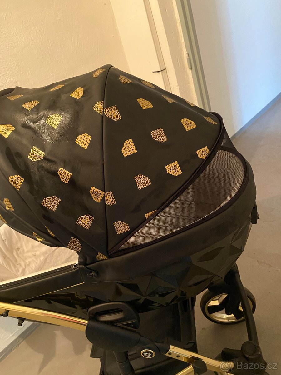 Kočárek 3v1 Junama Diamond - 13