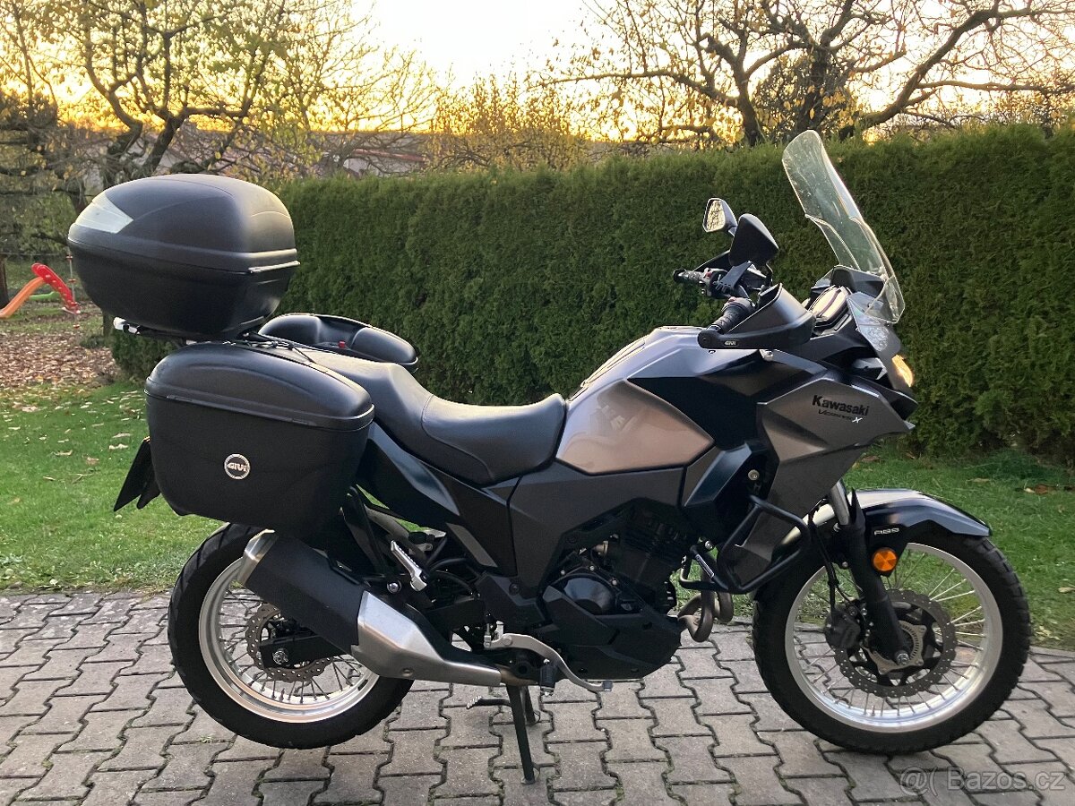 Kawasaki Versys 300 - 13