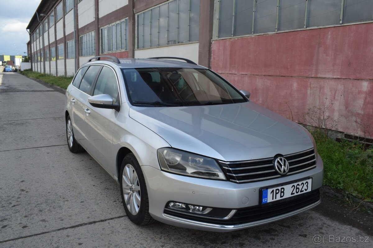 Volkswagen Passat Variant 2,0TDi automat - 13