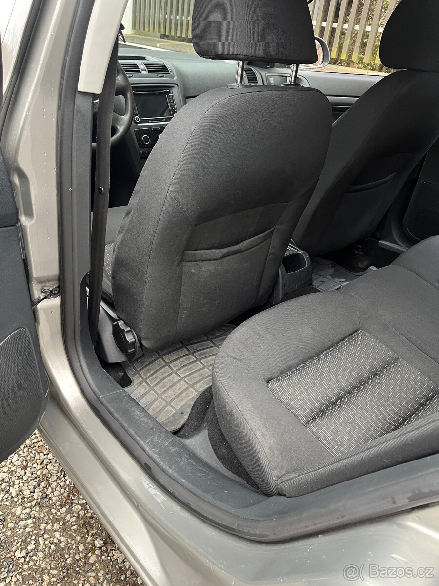 Škoda Octavia II Facelift 1.4 16V (2010) - 13