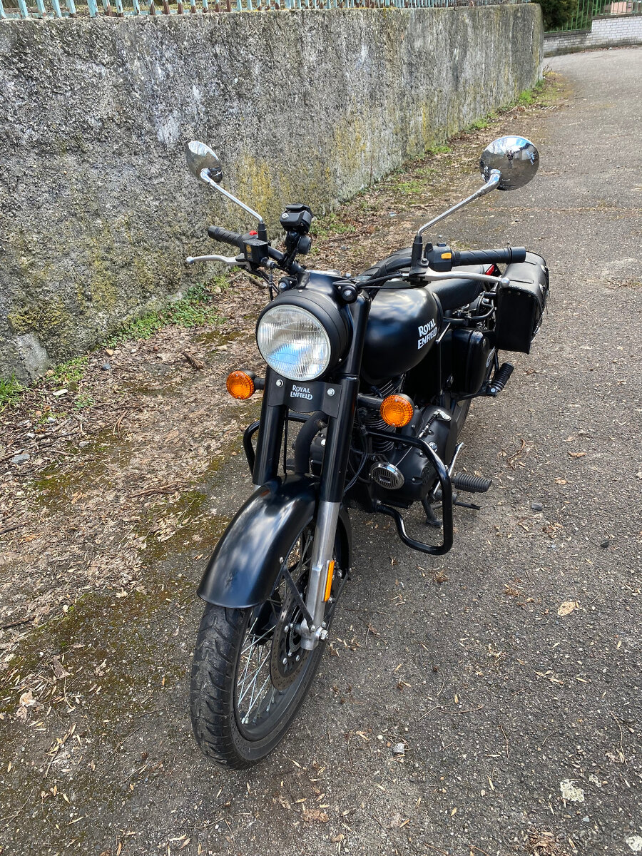 Royal Enfiel Classic 500 - 13