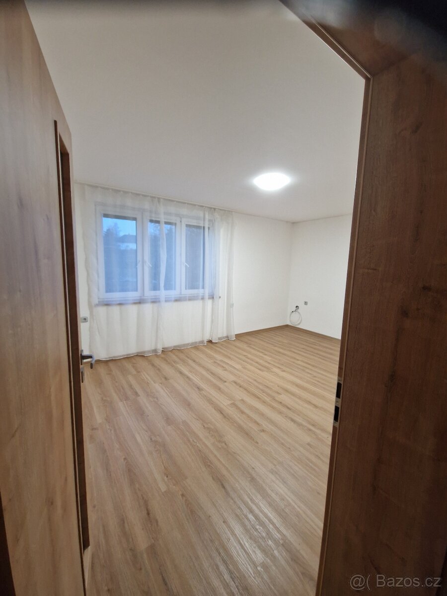 Prodej bytu 3+1 po rekonstrukci - 13