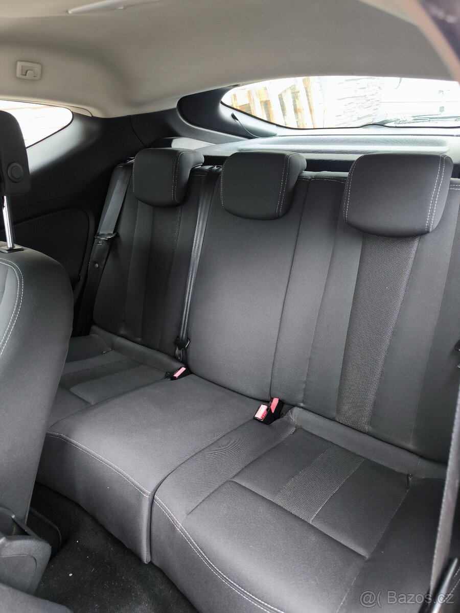 Renault Megane III Coupé - 13
