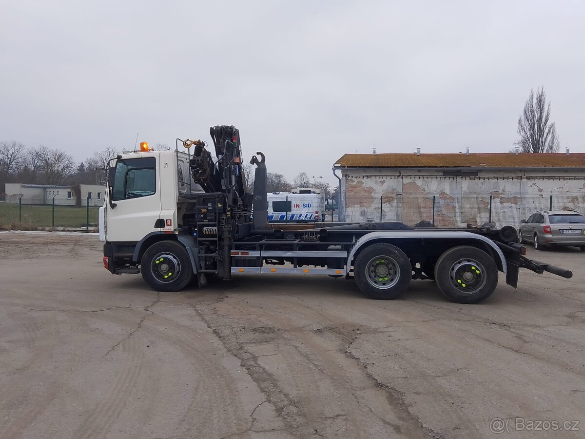 Daf nosič kontejnerů s HR - 13