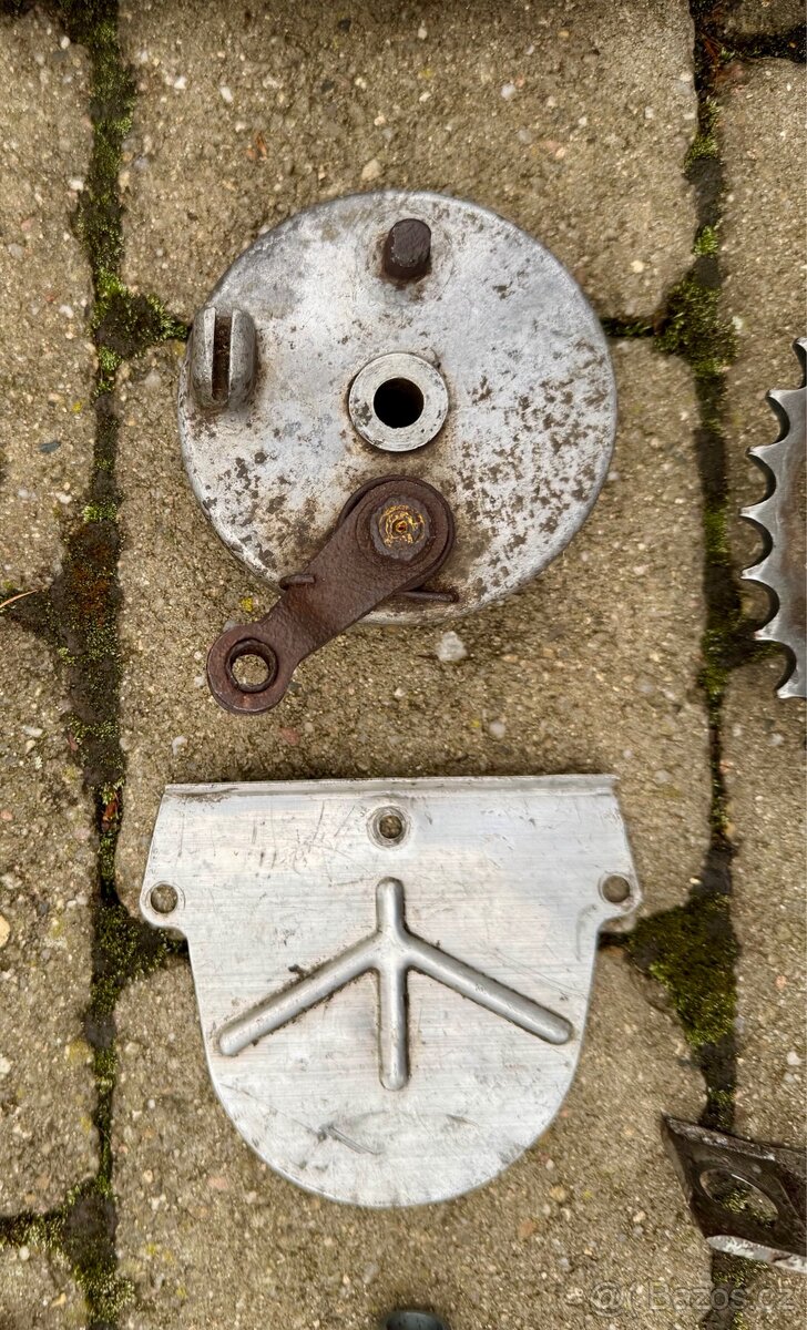 Jawa 50 Jawetta, Stadion - díly - 13