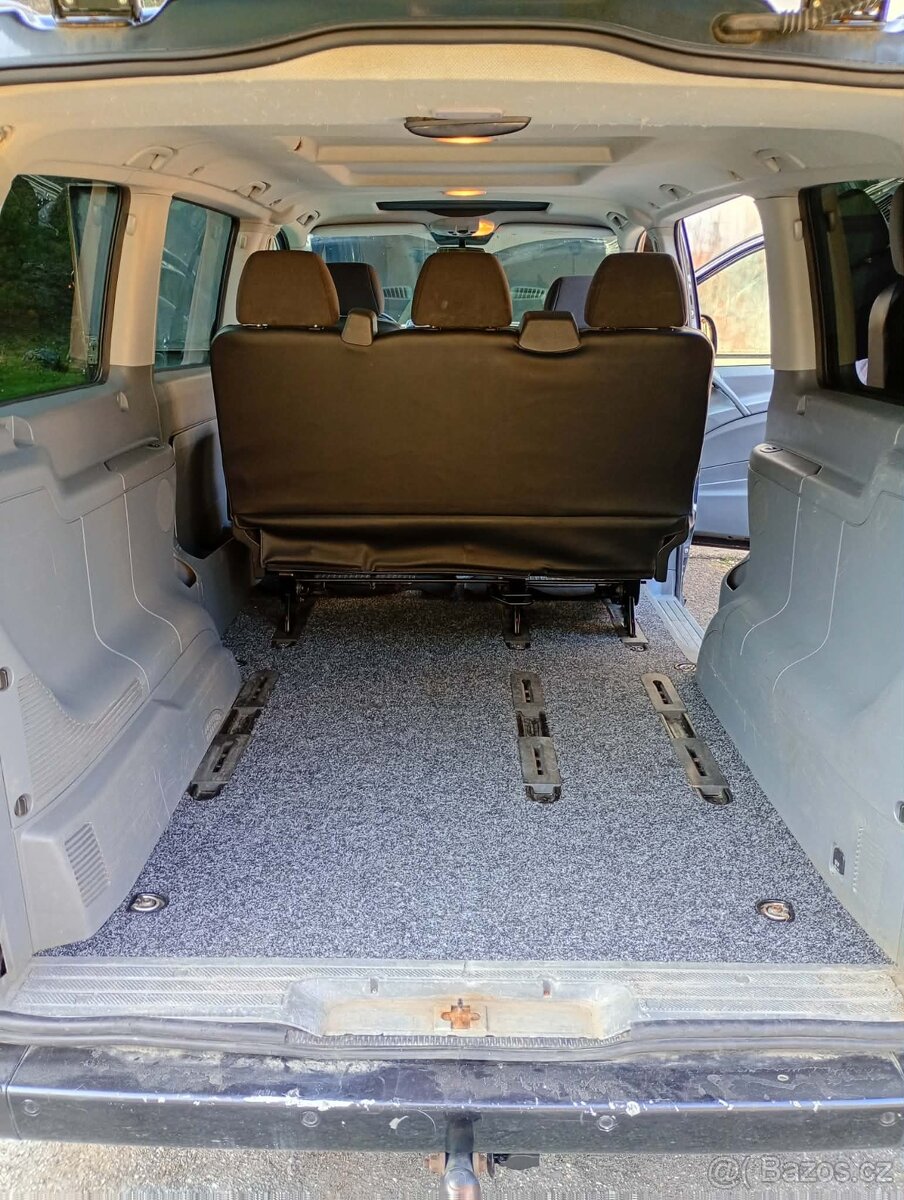 Mercedes Vito 120 CDI 8 míst long - 13