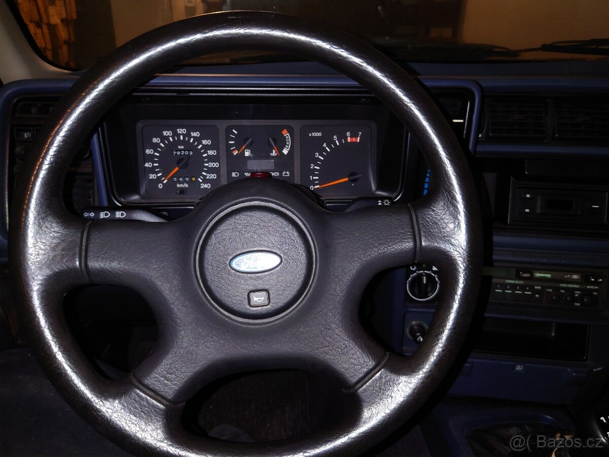 Ford Sierra 2,0 dohc Ghia - 13