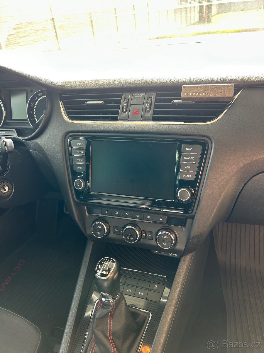 Škoda Octavia combi RS III 2014 - 13