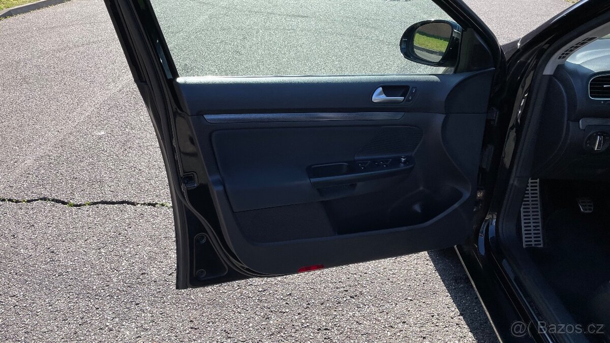 VW GOLF VI 1.6TDi STYLE CLIMATRONIC - 13