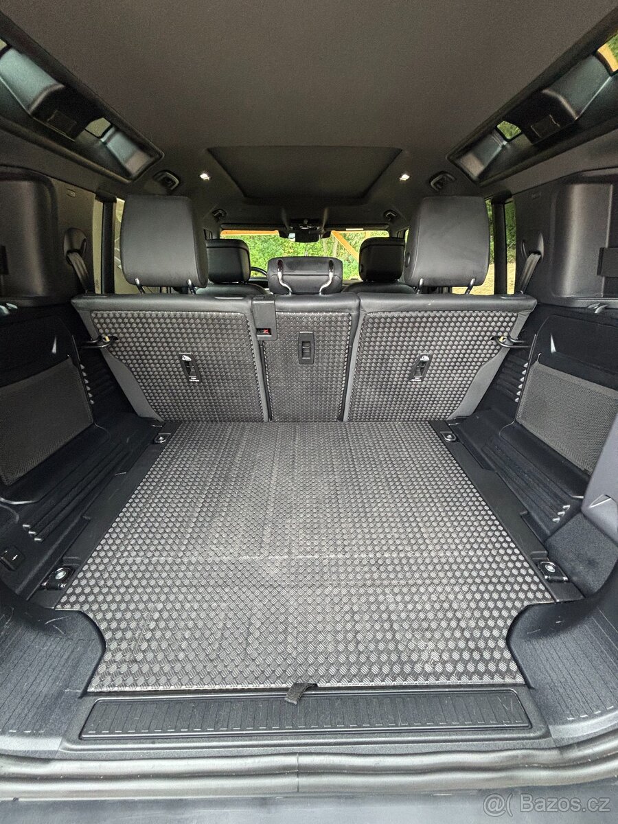 LR Defender 110 D300 X-DYNAMIC HSE - 13