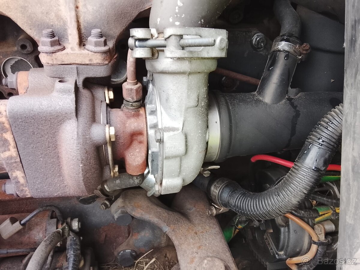 Motor, převodovka Mercedes - 13