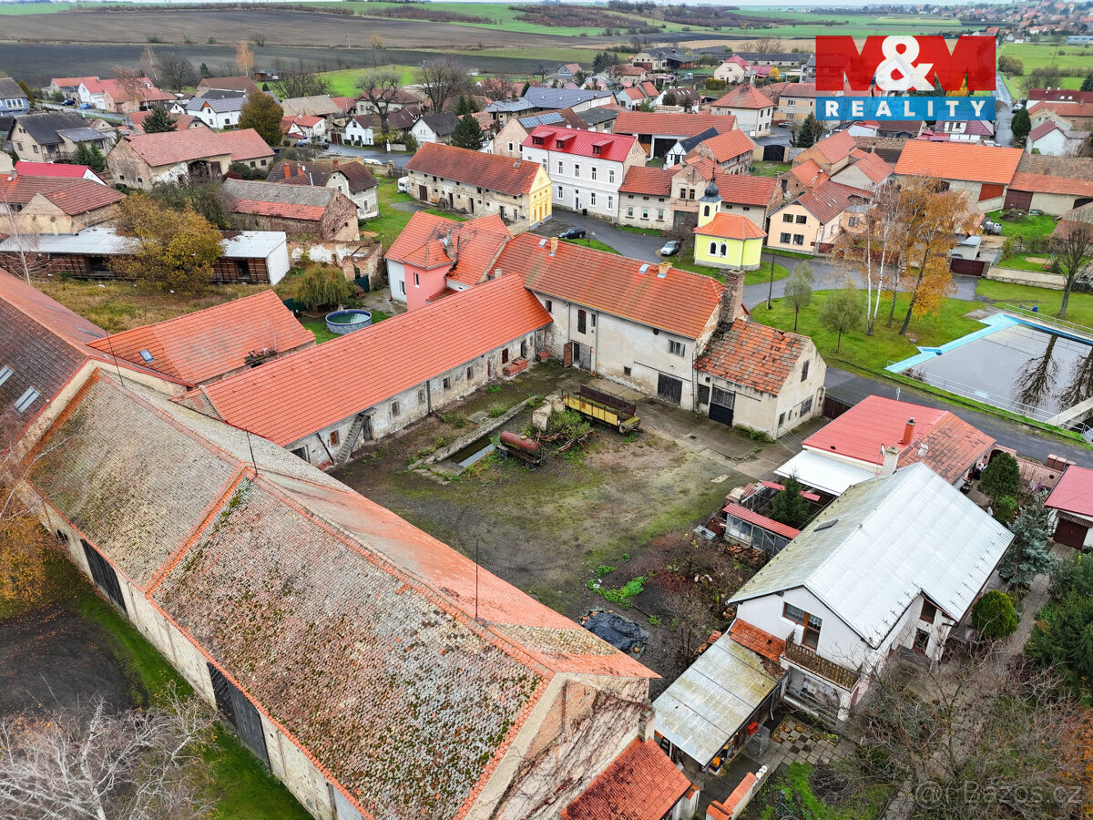 Prodej rodinného domu, 320 m², Černiv - 13