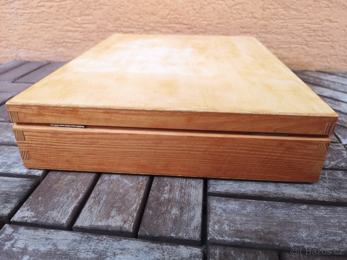 Dřevěné krabičky s víkem - 13