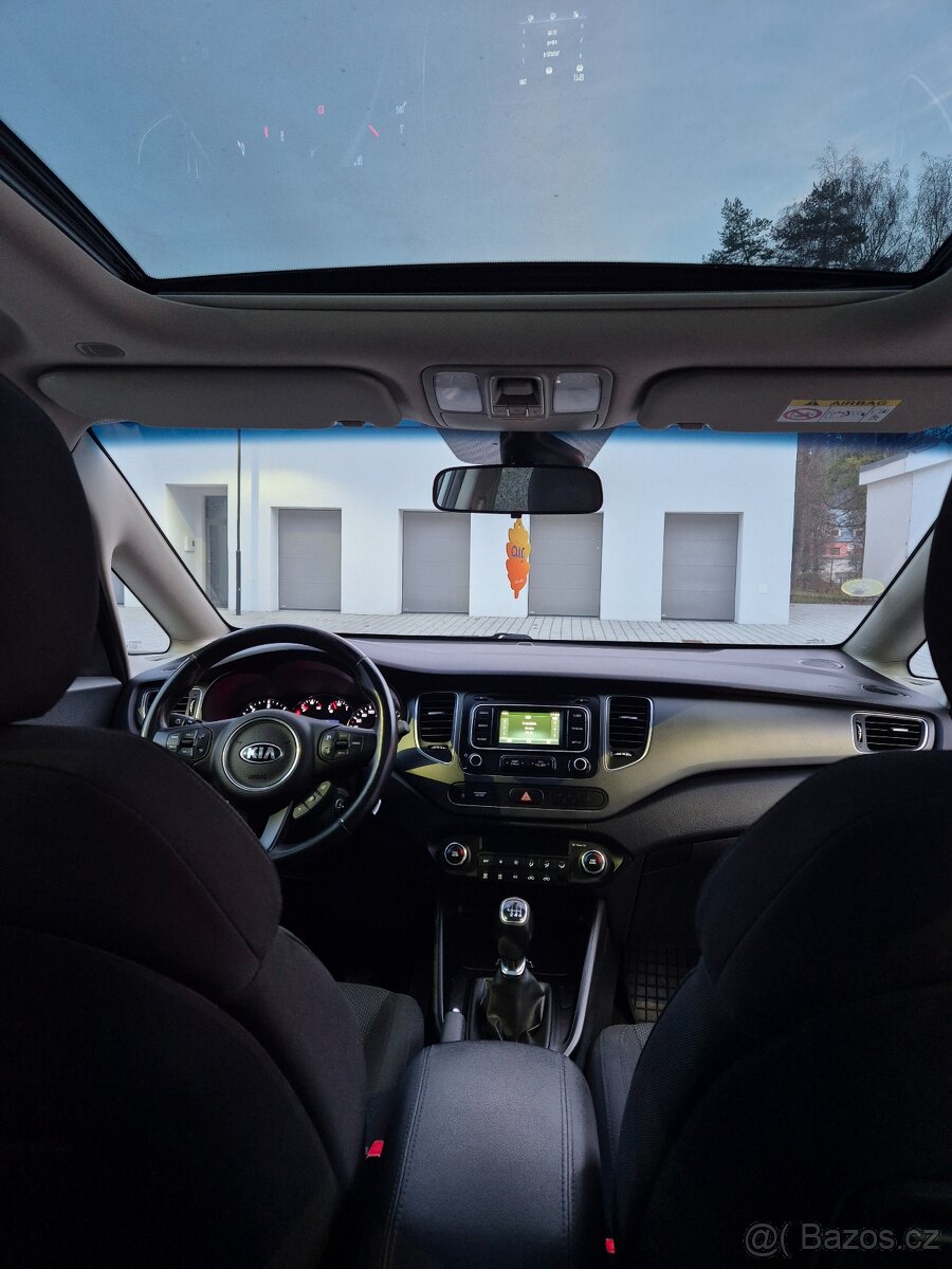 Kia Carens, 1.7crdi. 7-mist. Manual - 13