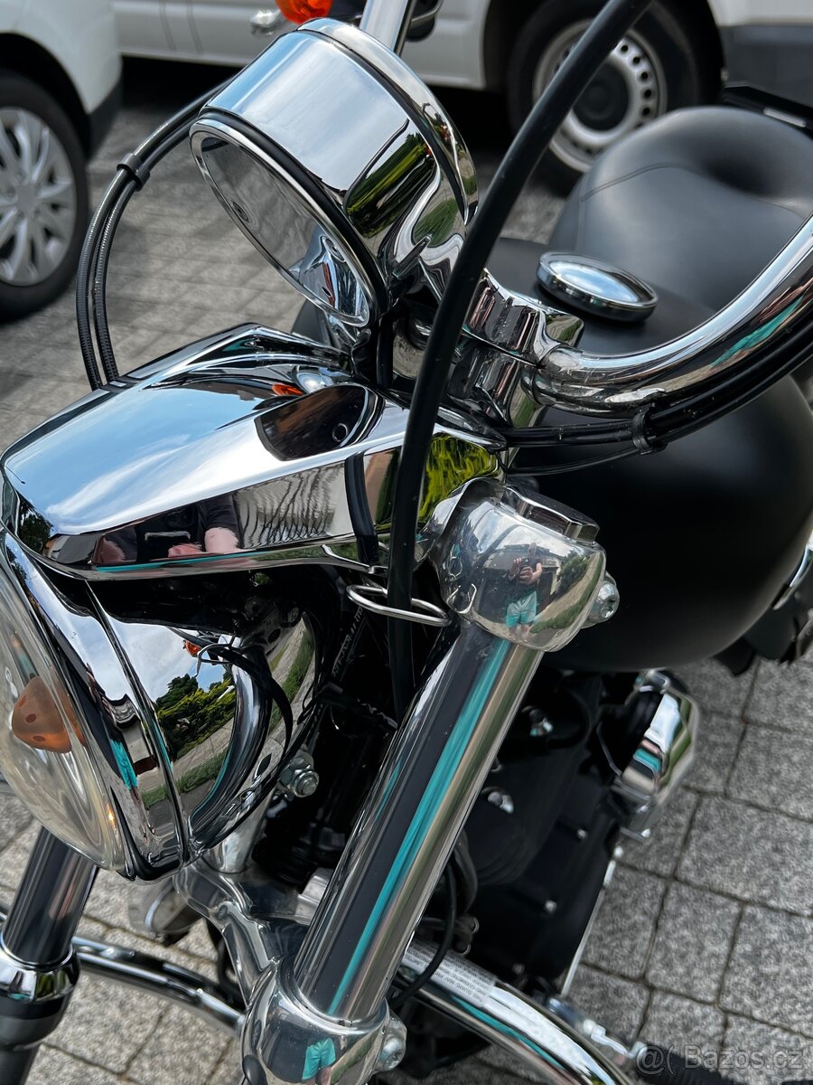 Harley Davidson XL 1200C Custom - 13