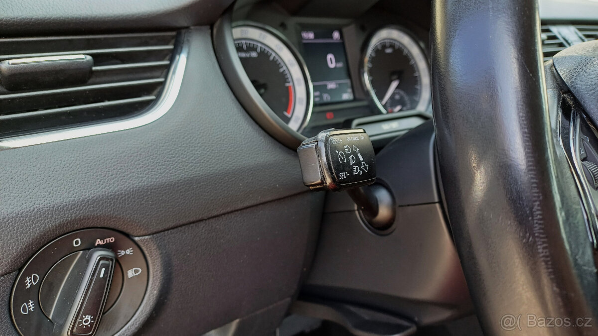 Škoda Octavia 1.6TDI 85kW STYLE PLUS-1.maj-koup.ČR-NEHAV-DPH - 13