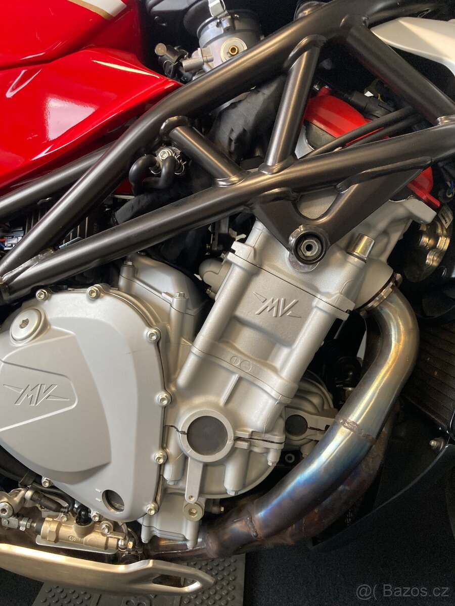 MV AGUSTA Brutale 1090 RR - 13