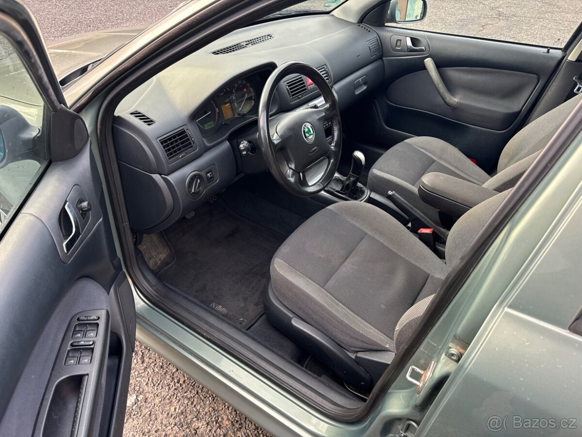Škoda Octavia I Combi 1.9 TDI 81kW / 2004 / XENONY / TAŽNÉ - 13